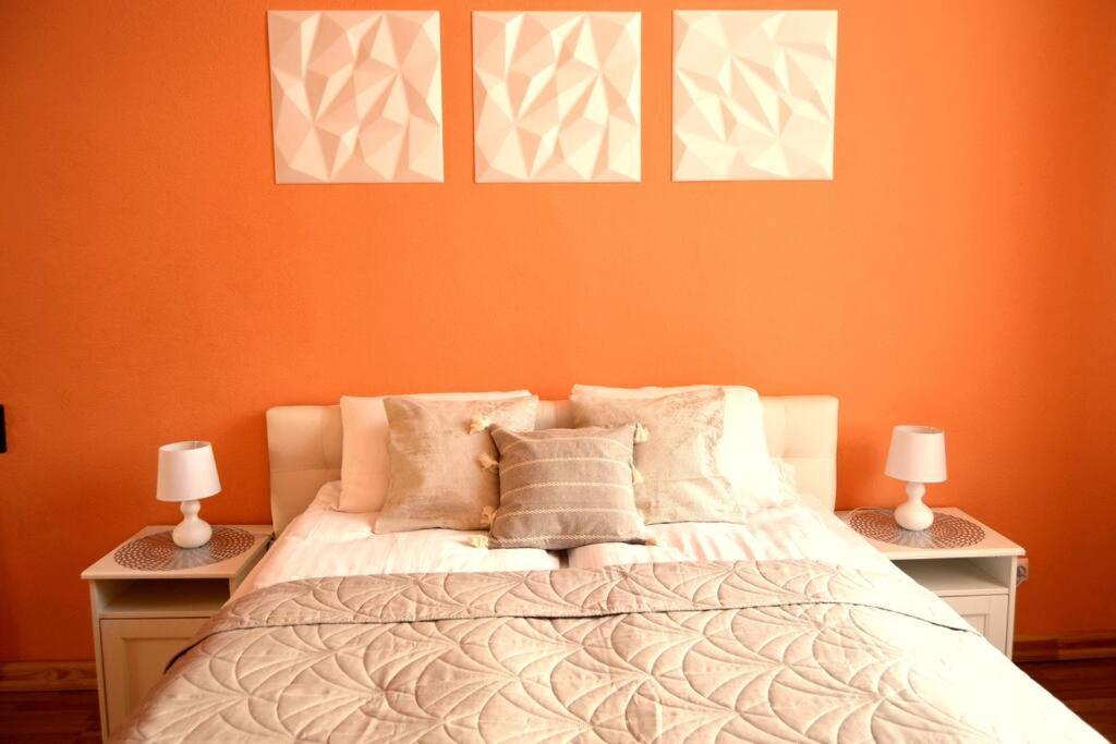 Spacious Old Town Family Peachy 2 Bedrooms Apartment, Nearby The Riga Presidential Castle Exterior foto